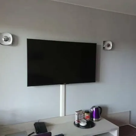 Violet Apartman *